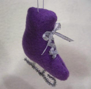 skate sewing pattern - felt Christmas ornament